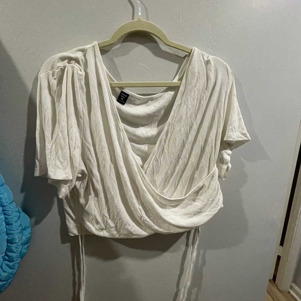 White crop top